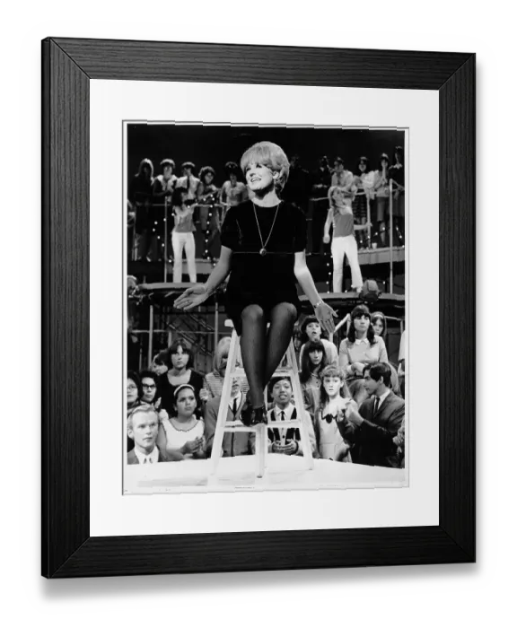 Framed Print : Photo of Dusty Springfield