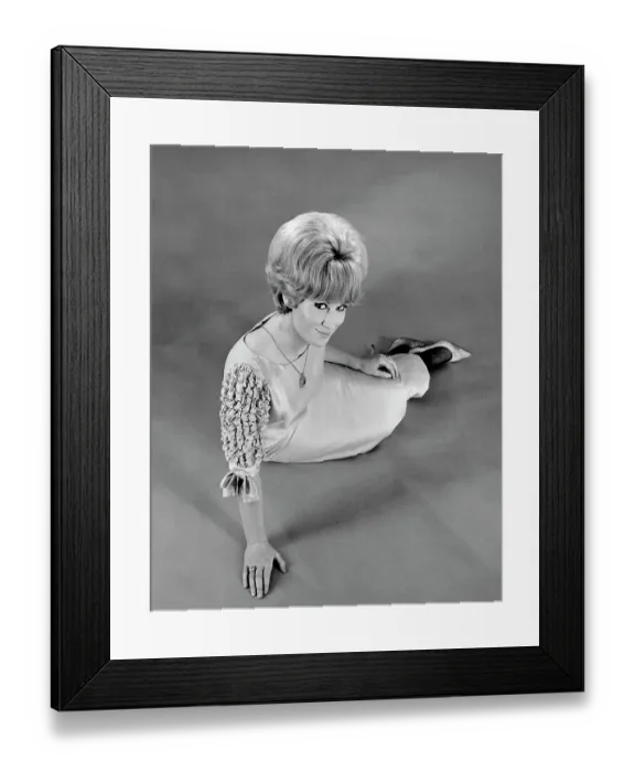 Framed Print : Photo of Dusty Springfield
