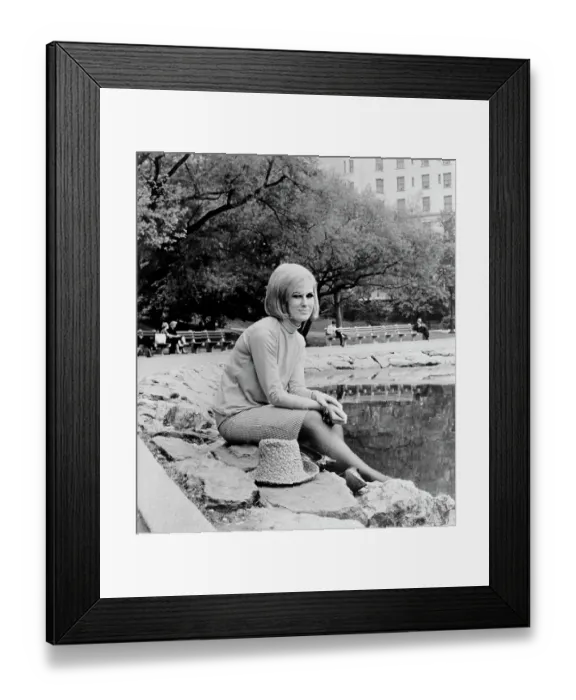 Framed Print : Photo of Dusty Springfield