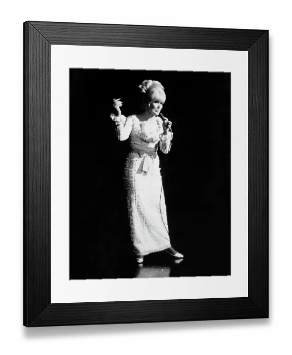 Framed Print : Photo of Dusty Springfield