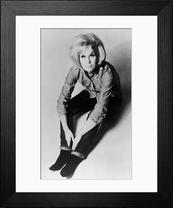 Framed Print : Photo of Dusty Springfield Framed Print : Photo of Dusty Springfield