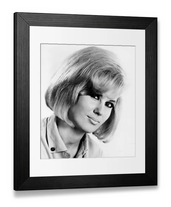 Framed Print : Photo of Dusty Springfield