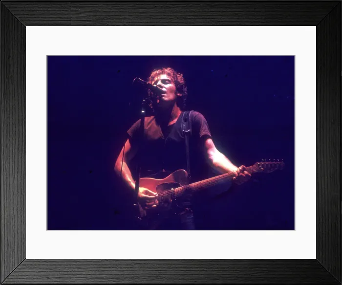 Framed Print : Photo of Bruce Springsteen Framed Print : Photo of Bruce Springsteen