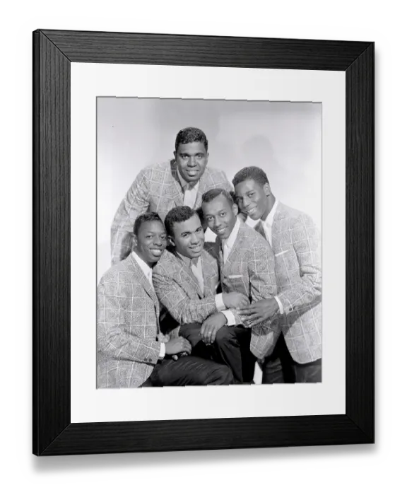 Framed Print : Photo of Spinners Framed Print : Photo of Spinners