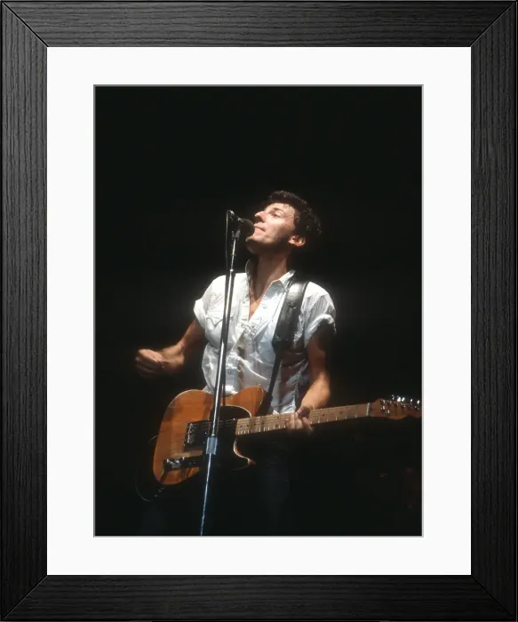 Framed Print : Photo of Bruce Springsteen Framed Print : Photo of Bruce Springsteen