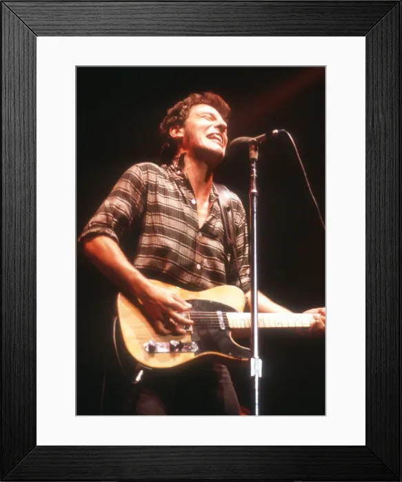 Framed Print : Photo of Bruce Springsteen Framed Print : Photo of Bruce Springsteen