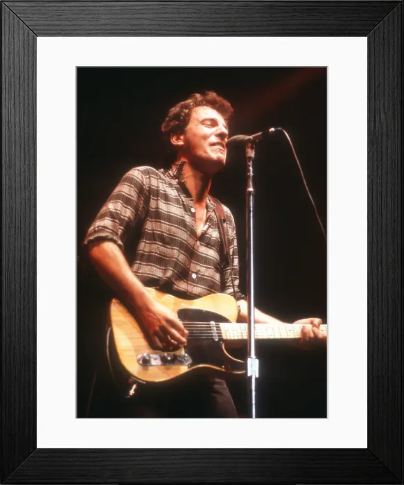 Framed Print : Photo of Bruce Springsteen Framed Print : Photo of Bruce Springsteen