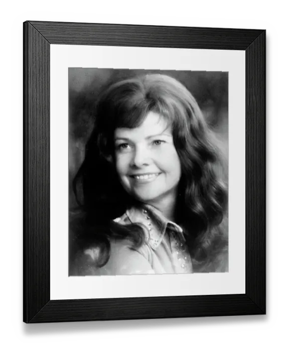 Framed Print : Photo of Billie Jo Spears Framed Print : Photo of Billie Jo Spears