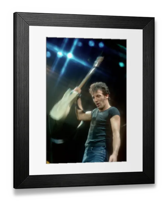 Framed Print : Photo of Bruce Springsteen Framed Print : Photo of Bruce Springsteen