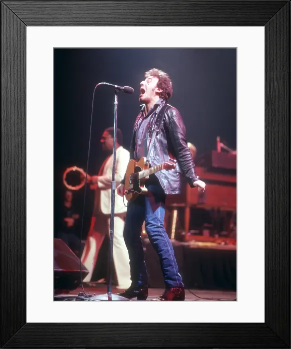 Framed Print : Photo of Bruce Springsteen Framed Print : Photo of Bruce Springsteen