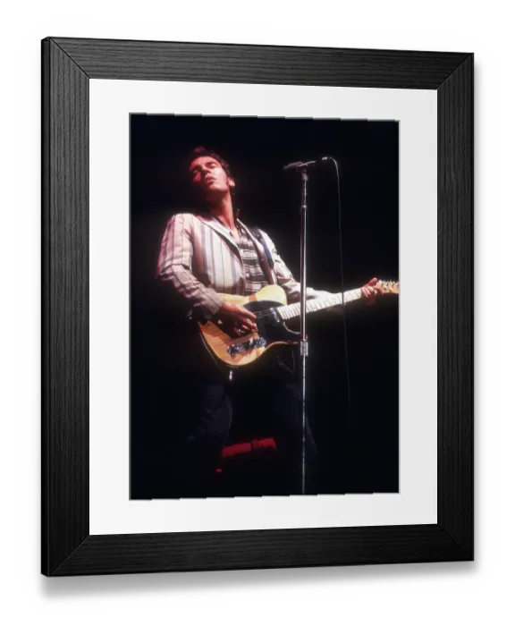 Framed Print : Photo of Bruce Springsteen Framed Print : Photo of Bruce Springsteen
