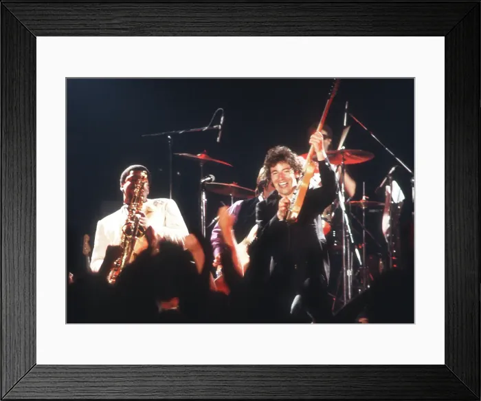 Framed Print : Photo of Bruce Springsteen Framed Print : Photo of Bruce Springsteen
