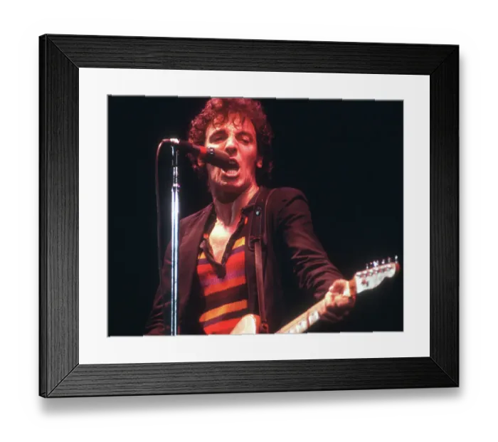 Framed Print : Photo of Bruce Springsteen Framed Print : Photo of Bruce Springsteen