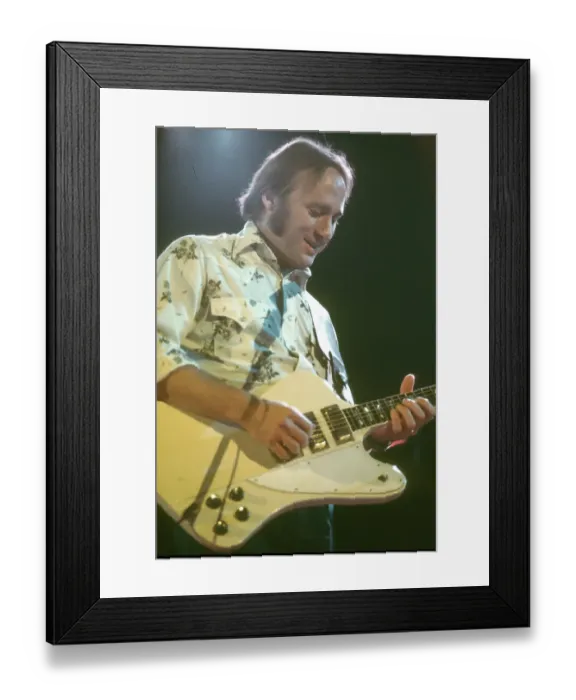 Framed Print : Photo of Stephen Stills Framed Print : Photo of Stephen Stills