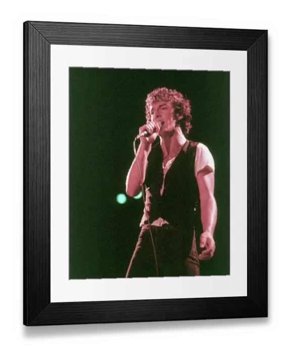 Framed Print : Photo of Bruce Springsteen Framed Print : Photo of Bruce Springsteen