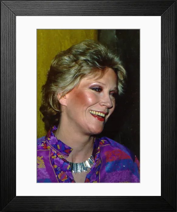 Framed Print : Photo of Dusty Springfield