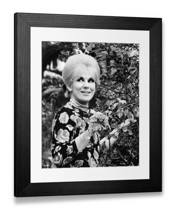 Framed Print : Photo of Dusty Springfield