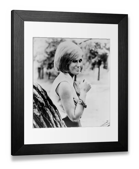 Framed Print : Photo of Dusty Springfield