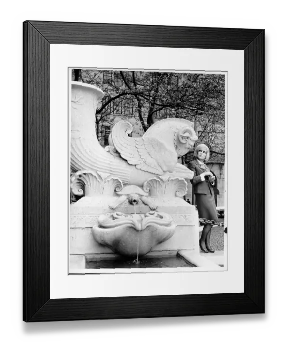 Framed Print : Photo of Dusty Springfield