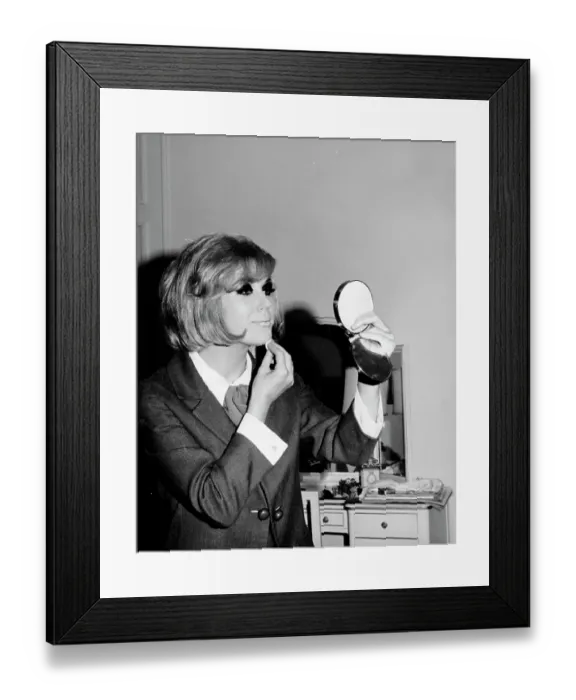 Framed Print : Photo of Dusty Springfield