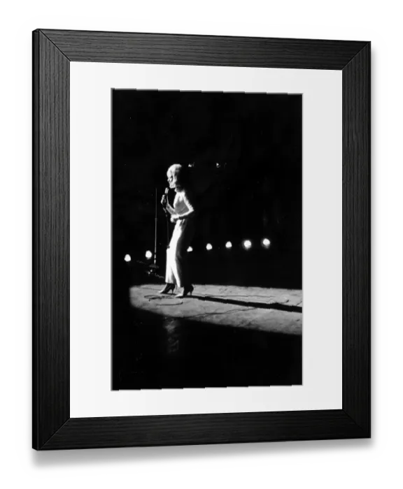 Framed Print : Photo of Dusty Springfield
