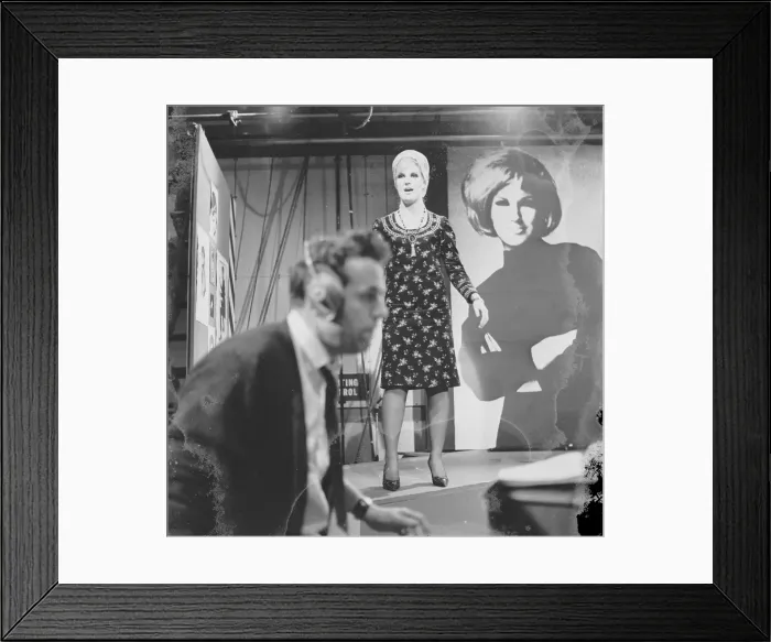 Framed Print : Photo of Dusty Springfield