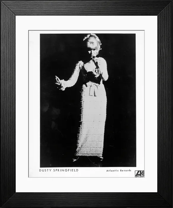 Framed Print : Photo of Dusty Springfield