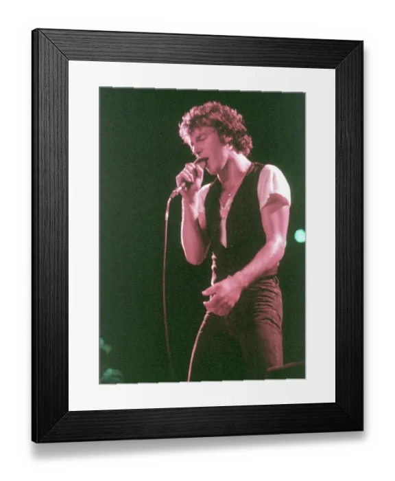 Framed Print : Photo of Bruce Springsteen Framed Print : Photo of Bruce Springsteen