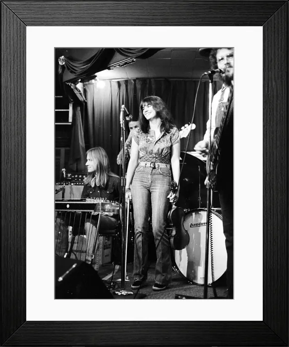 Framed Print : Photo of Linda Ronstadt Framed Print : Photo of Linda Ronstadt