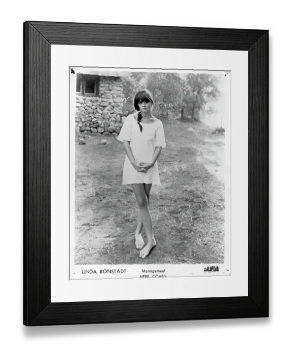 Framed Print : Photo of Linda Ronstadt Framed Print : Photo of Linda Ronstadt