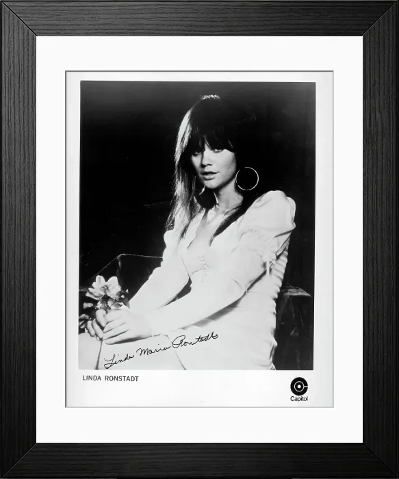 Framed Print : Photo of Linda Ronstadt Framed Print : Photo of Linda Ronstadt