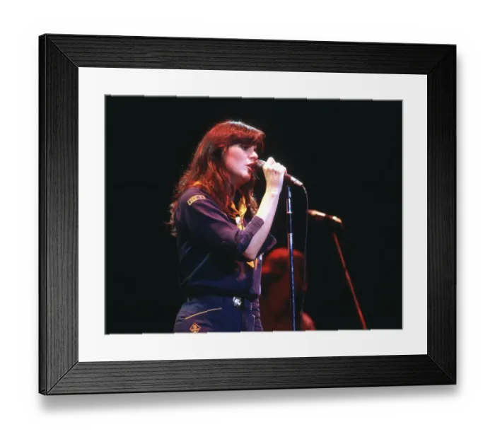 Framed Print : Photo of Linda Ronstadt Framed Print : Photo of Linda Ronstadt