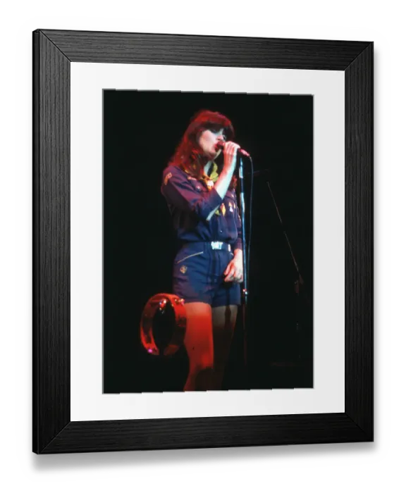 Framed Print : Photo of Linda Ronstadt Framed Print : Photo of Linda Ronstadt
