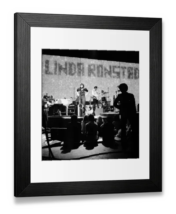 Framed Print : Photo of Linda Ronstadt