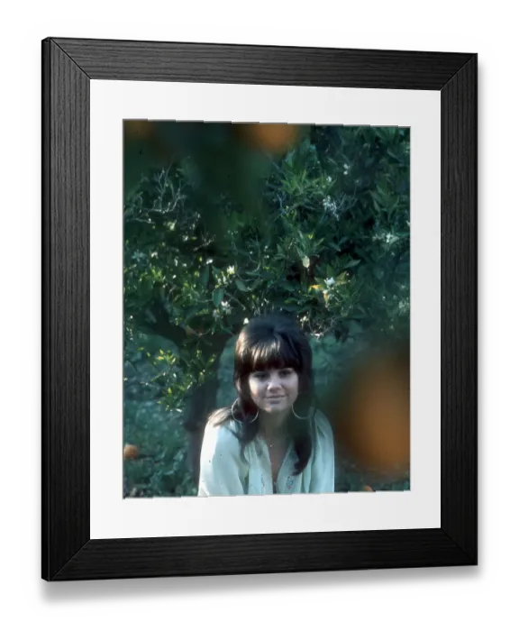 Framed Print : Photo of Linda Ronstadt Framed Print : Photo of Linda Ronstadt