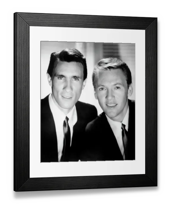 Framed Print : Photo of Righteous Brothers