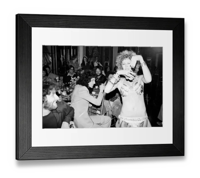 Framed Print : Photo of Queen