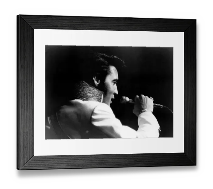 Framed Print : Elvis Presley in 1970 Framed Print : Elvis Presley in 1970
