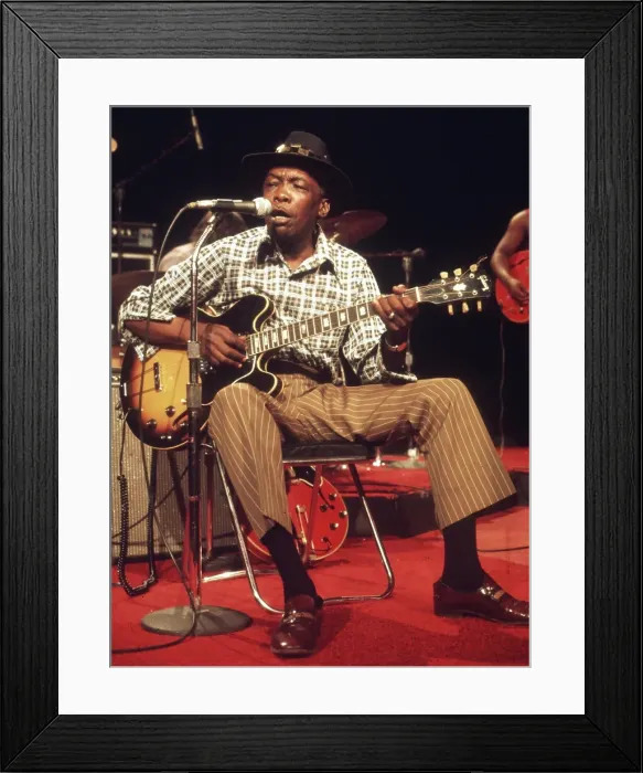 Framed Print : Photo of John Lee Hooker Framed Print : Photo of John Lee Hooker