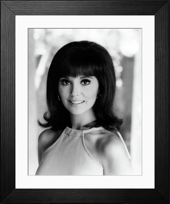 Framed Print : Photo of Marlo Thomas Framed Print : Photo of Marlo Thomas