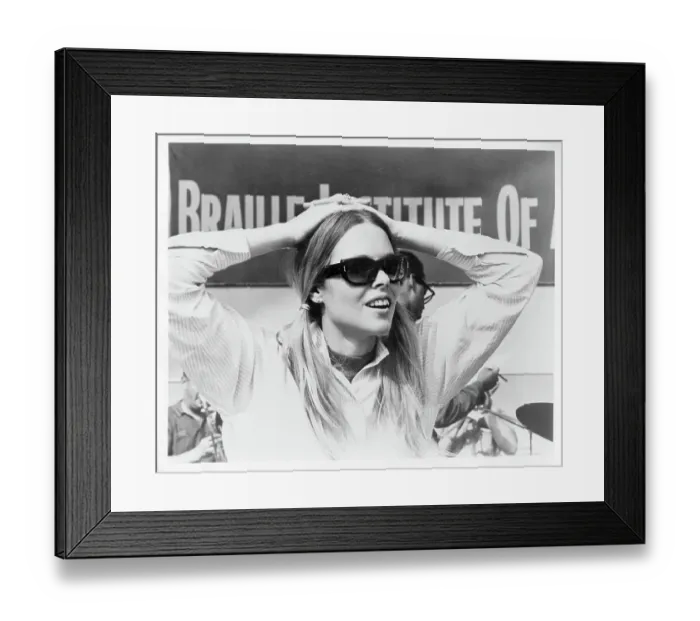Framed Print : Photo of Michelle Phillips Framed Print : Photo of Michelle Phillips