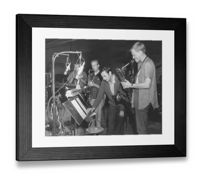 Framed Print : Photo of Gerry Mulligan Framed Print : Photo of Gerry Mulligan