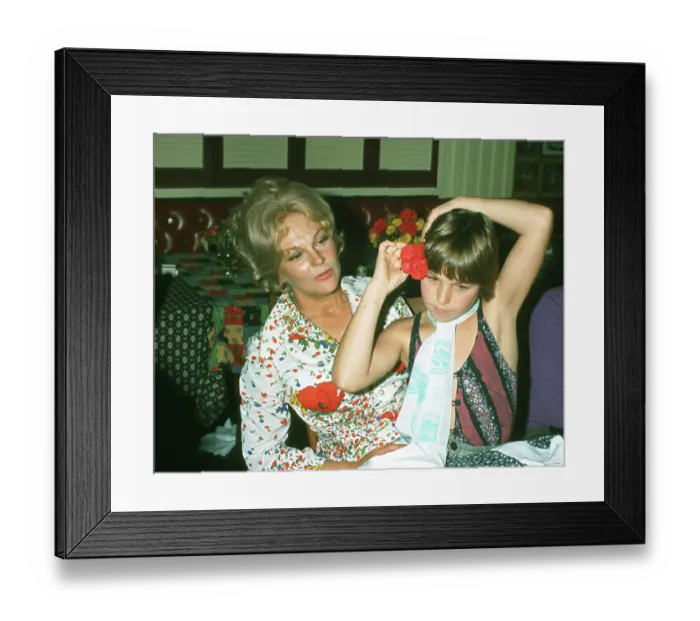 Framed Print : Photo of Tatum ONeal Framed Print : Photo of Tatum ONeal