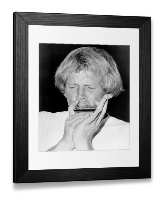 Framed Print : Photo of Barry McGuire Framed Print : Photo of Barry McGuire