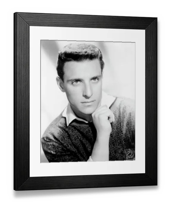 Framed Print : Photo of Barry Mann