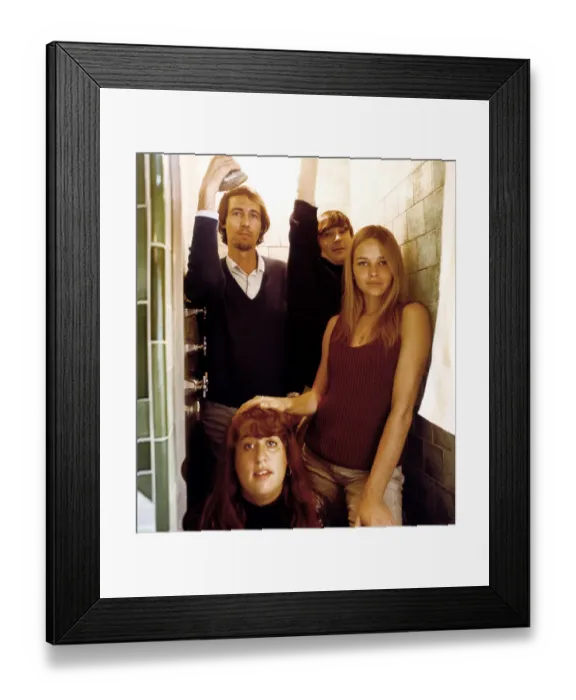 Framed Print : Photo of The Mamas And The Papas Framed Print : Photo of The Mamas And The Papas