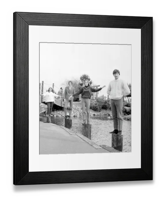 Framed Print : Photo of The Mamas And The Papas Framed Print : Photo of The Mamas And The Papas