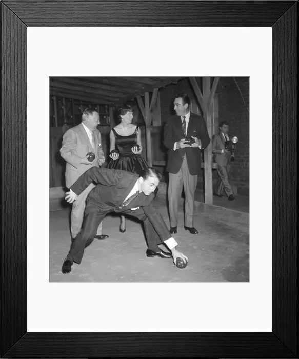 Framed Print : Photo of Sophia Loren Framed Print : Photo of Sophia Loren