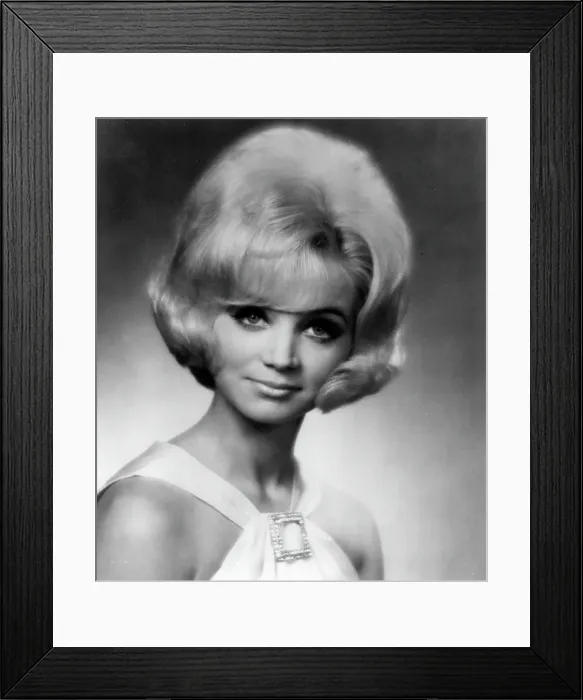 Framed Print : Photo of Barbara Mandrell Framed Print : Photo of Barbara Mandrell