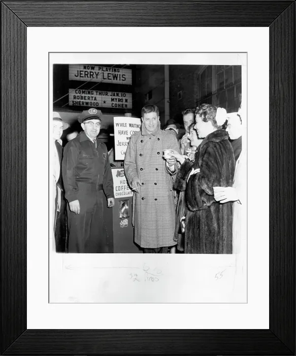 Framed Print : Photo of Jerry Lewis Framed Print : Photo of Jerry Lewis